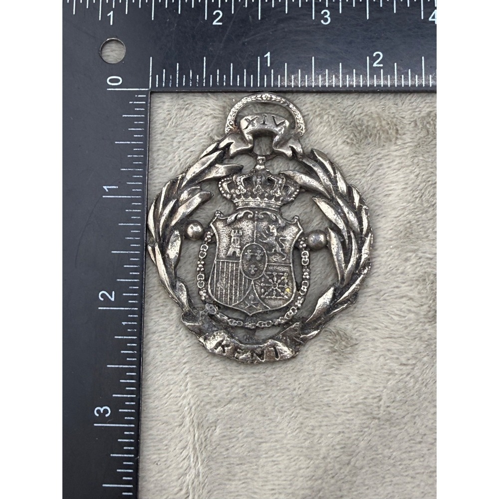 Vintage Estate Pendant Silver Tone Heraldic Kent XIV Coat of Arms Wreath - Picture 8 of 10
